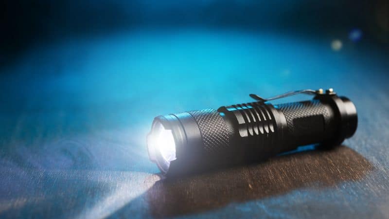 🔦 Linterna Táctica LED Mini Recargable USB – Zoom Ajustable & Ultra Resistente